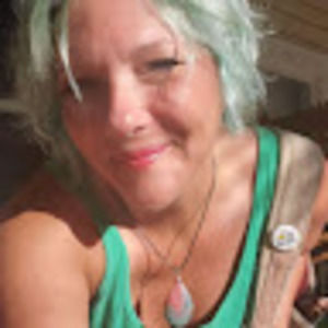 Meet your Posher, Hillary